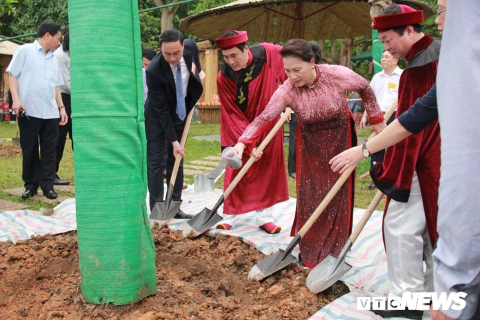 Anh-Chu-tich-quoc-hoi-dang-huong (13) 6