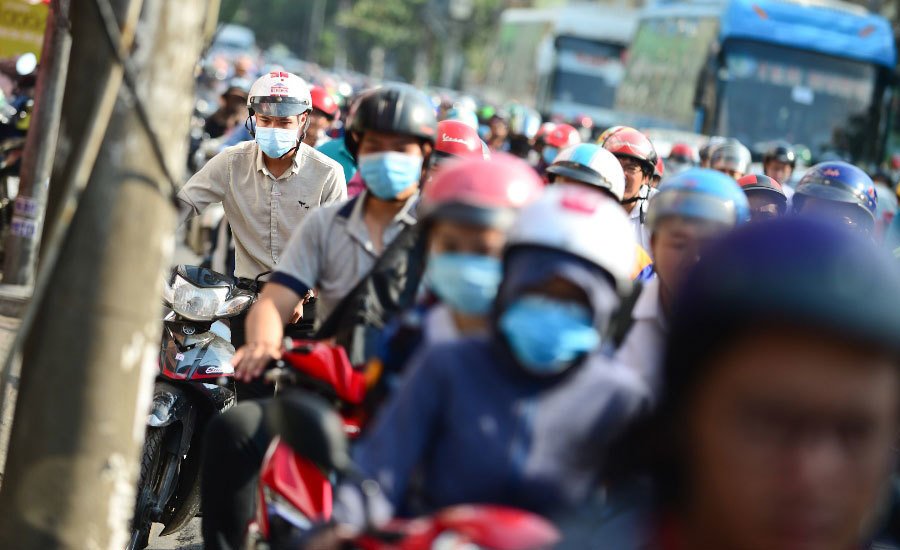 Sài Gòn kẹt xe tứ bề, dân ngao ngán cực đỉnh