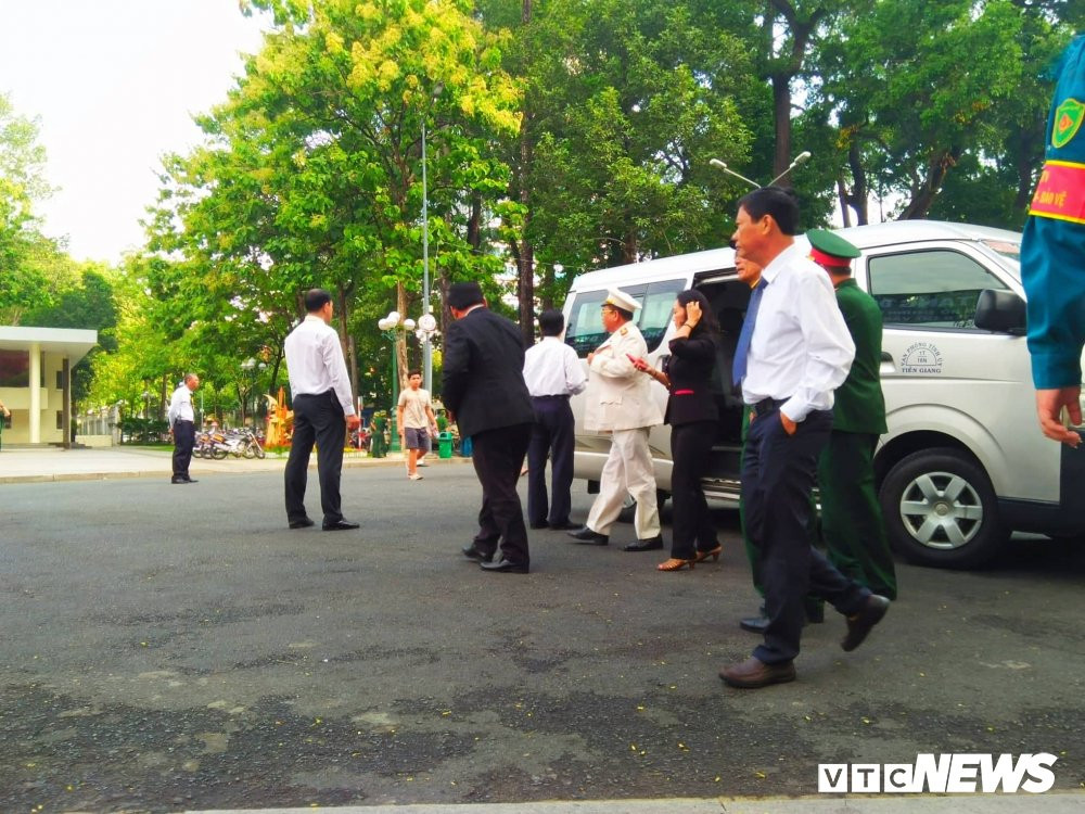 le-tang-dai-tuong-le-duc-anh-tphcm-6 20