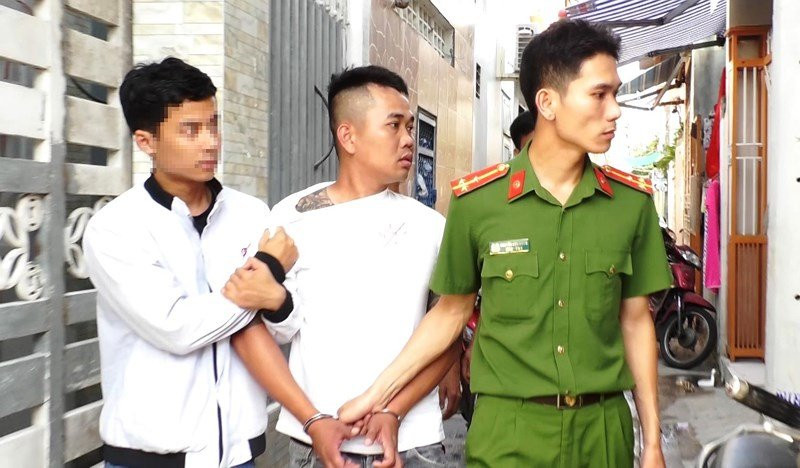 bat-duong-day-ca-do-bong-da_pjfc