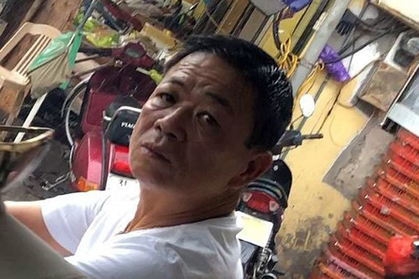 Đề nghị truy tố Hưng 'kính' và nhóm đàn em bảo kê ở chợ Long Biên