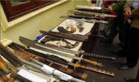 binhduongtombangtromphathienkhovukhikhunghinhanh01460138464