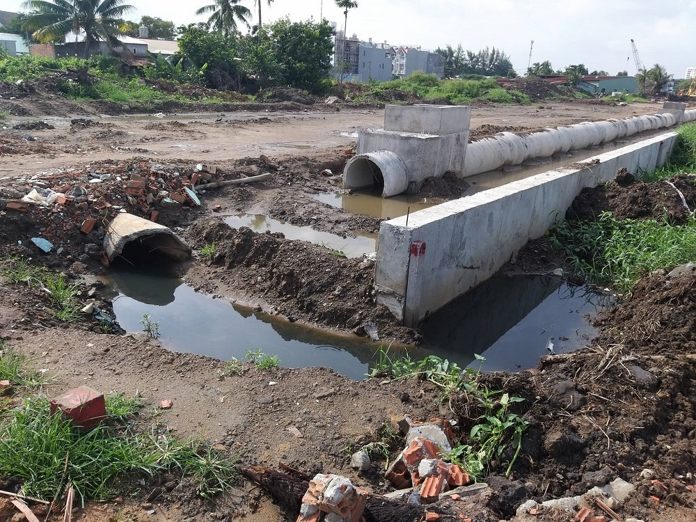 Hai bé trai bị điện giật chết ở Sài Gòn do đơn vị thi công cẩu thả