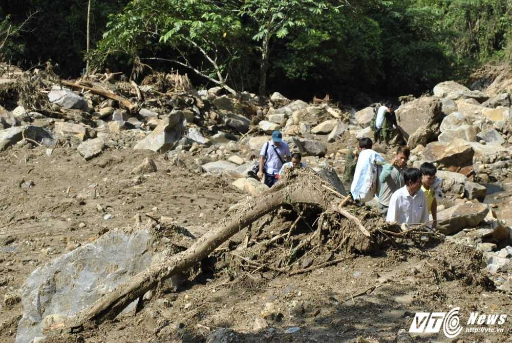 14123539_1072436752826540