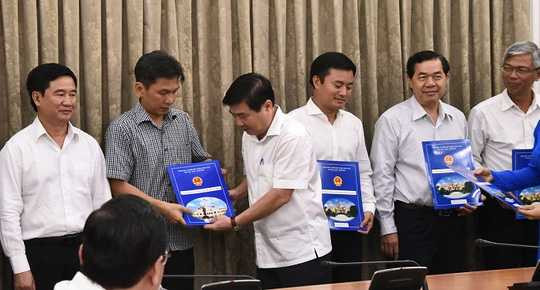 TP HCM: Công bố quyết định bổ nhiệm lãnh đạo sở ngành
