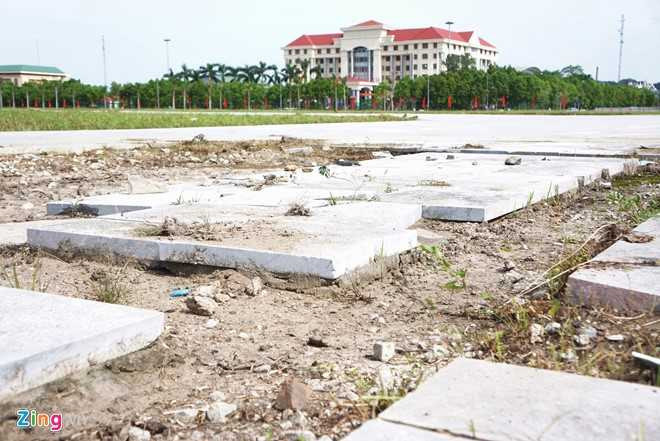 Cum cong trinh tuong dai 1.500 ty xay 7 nam chua xong hinh anh 6