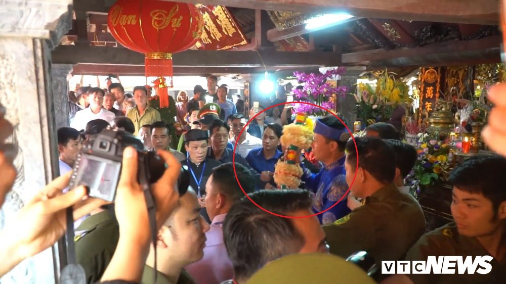 MAH03961.00_00_24_10.Still001 19