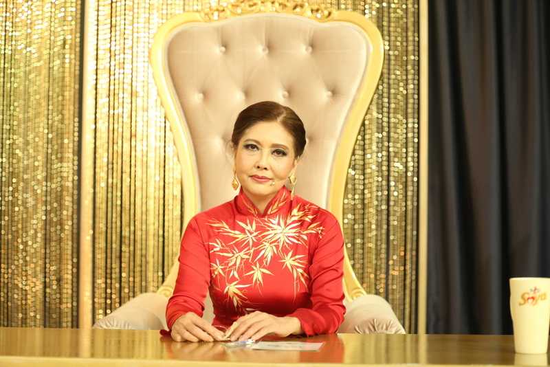 6. Giam khao - danh ca Hoa Mi (1)
