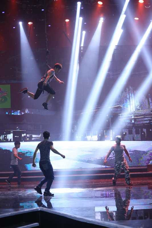 1. Tiet muc cua XPro se co nhieu man danh nhau va bay tren khong (4)