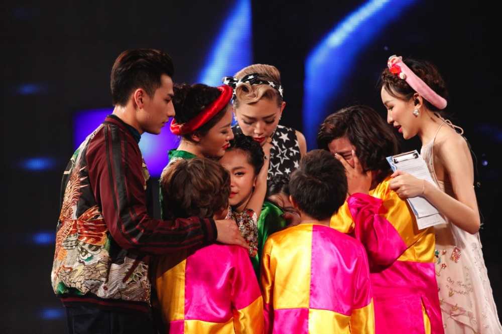 Thuy Anh chia tay chuong trinh 7