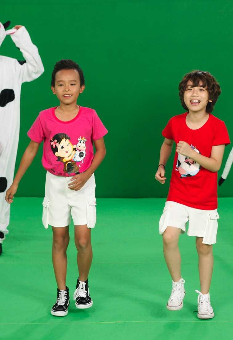 Hau truong MV Nong trai sieu pham 13