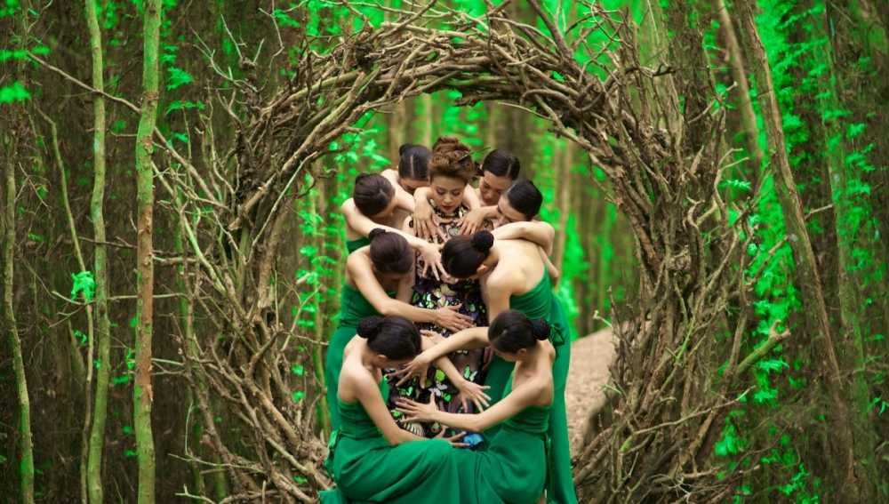 HTL_BTN_Stills_JPG_9