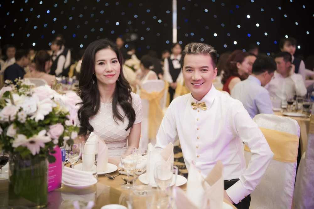 Ba Pham Kim Dung va ca si Dam Vinh Hung