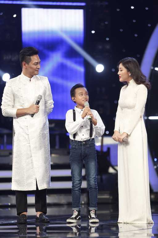 Ho Van Cuong giao luu voi khan gia1