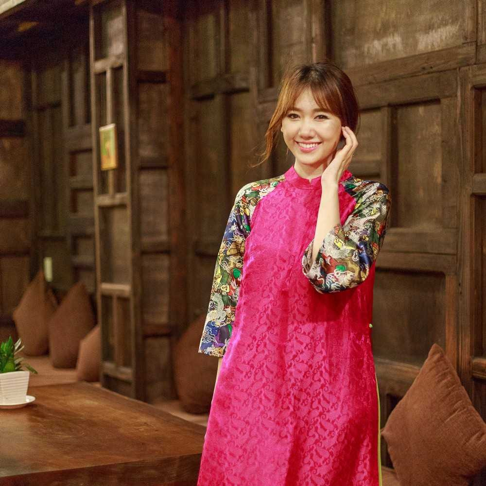 Hari cho biết thời gian này vẫn tập trung nhiều cho công việc và chưa nghĩ đến chuyện kết hôn dù đã được bạn trai Trấn Thành cầu hôn cách đây không lâu