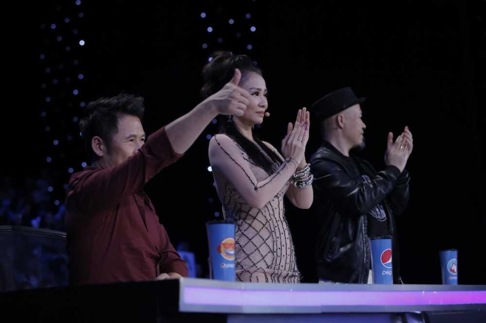 BGK tren ghe nong Gala 92