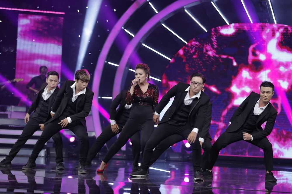 Janice Phuong the hien ca khuc Bang Bang7