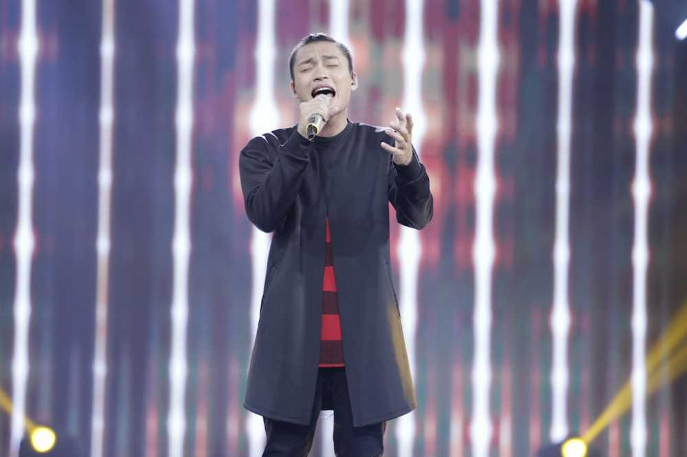 Viet Thang the hien ca khuc _Toi dang hat_2