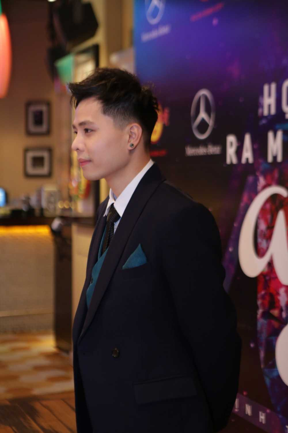 Có thể nói, Trịnh Thăng Bình đang là một trong những nghệ sĩ toàn năng của Vpop khi vừa có thể sáng tác, vừa trình bày và kiêm luôn vai trò sản xuất.