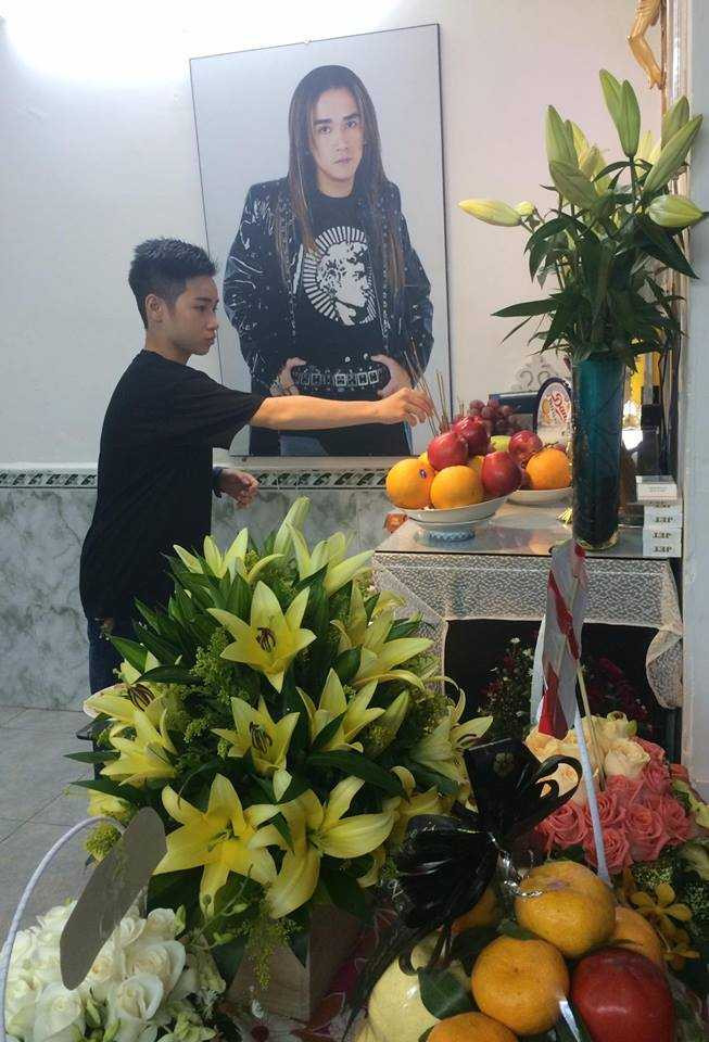 14915359_1333795816654289