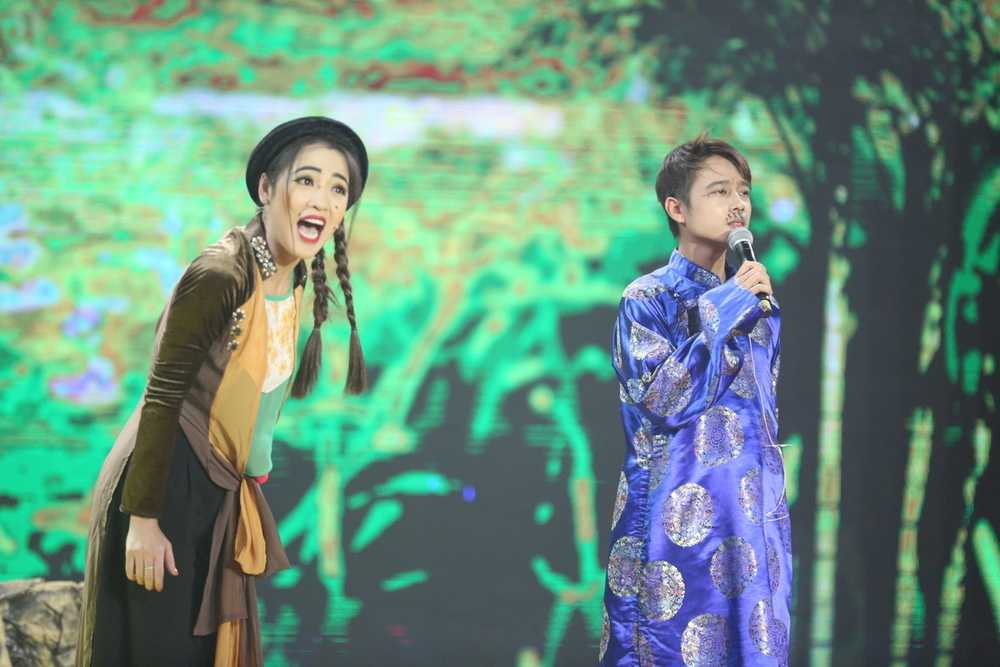 A quan Cuoi xuyen Viet 2016 - Tuan Dung ho tro Puka (2)