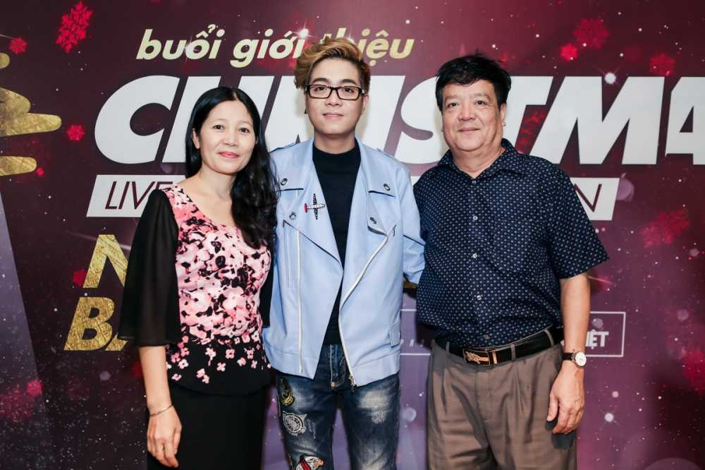 BUI ANH TUAN & GIA DINH