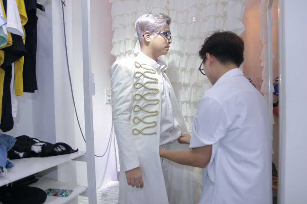 BUI ANH TUAN - NTK LE HUY