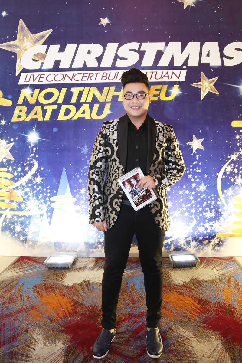 00 NHA VAN HAMLET TRUONG