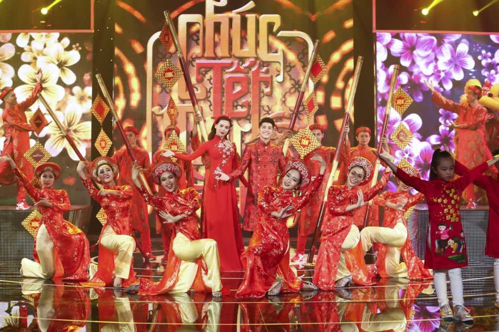 HO NGOC HA - NOO PHUOC TH