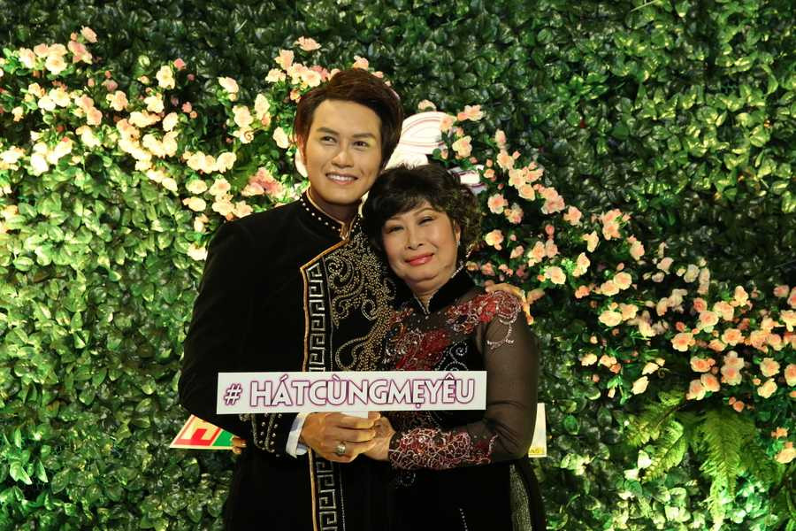 6. Nghe si Kim Phuong va 