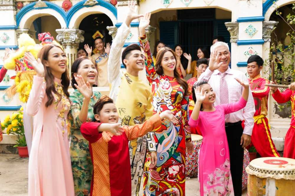 NSUT KIM XUAN - PHI PHUON