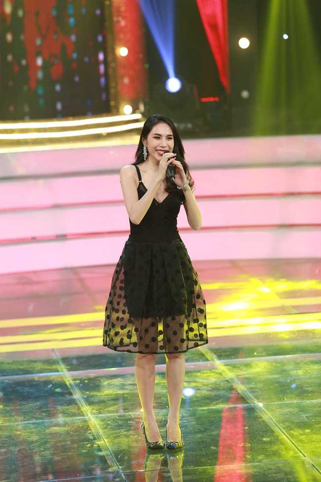 Thuy Tien cong khai che T