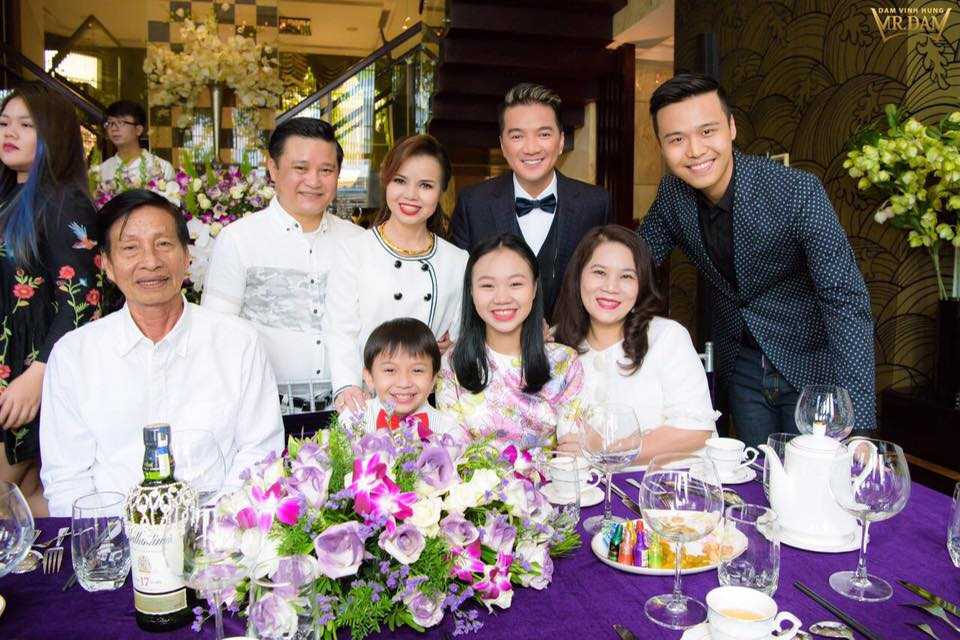 16684396_794185357424607_