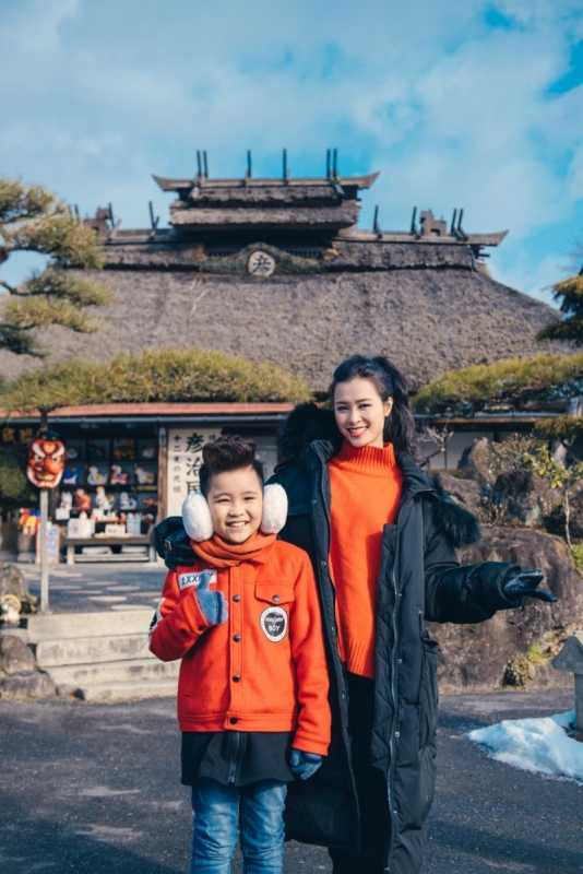 dong-nhi-cung-hoc-tro-nha