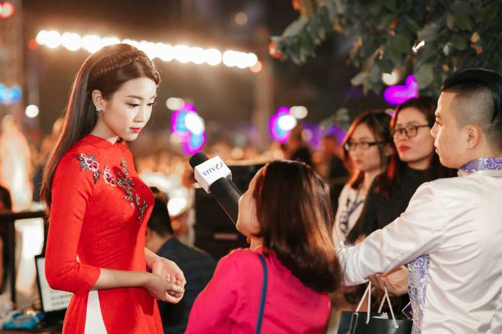 Hoa hau Do My Linh (1)