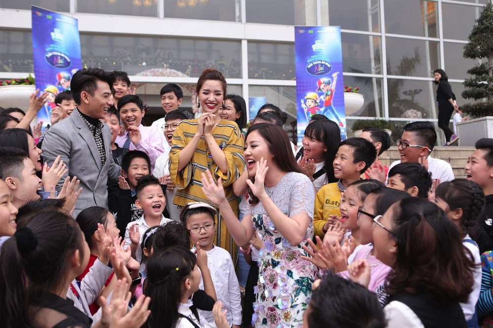 Ban giam khao duoc thi si