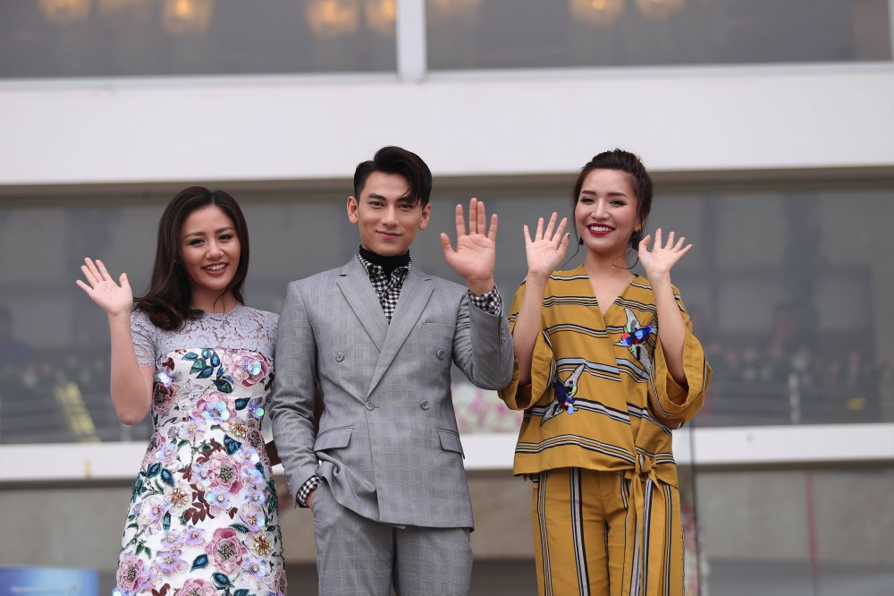 Bo ba quyen luc cua Than 