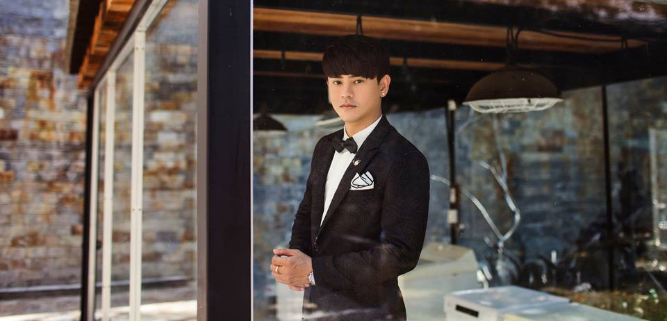 16386860_1638615289498412