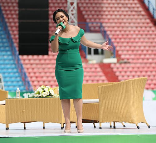 phuong-vy-idol-mum-mim-sau-sinh-duoc-nguyen-khang-cham-soc-dac-biet-dlap0562-1469918577-width500height457