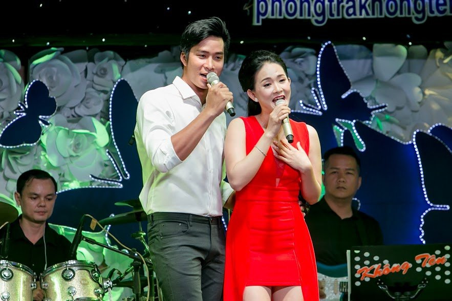 Hinh anh Le Quyen tan tinh chia se kinh nghiem hat bolero voi hoc tro 3