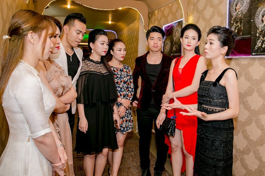 Hinh anh Le Quyen tan tinh chia se kinh nghiem hat bolero voi hoc tro 8