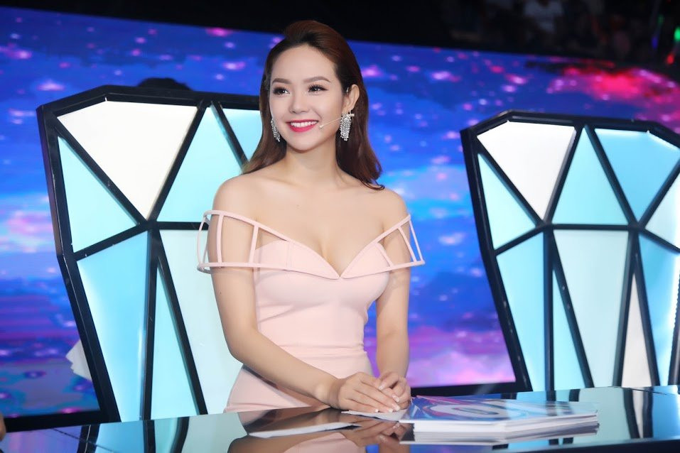 Hinh anh Ly do gi giup Minh Hang phu hop voi ghe nong ‘The Face’ hon ca?