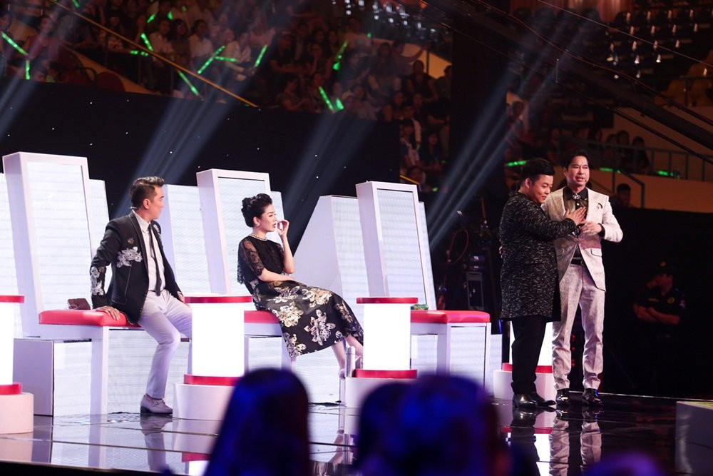 Hinh anh Than tuong bolero: Hoc tro Quang Le khien Le Quyen me man 7