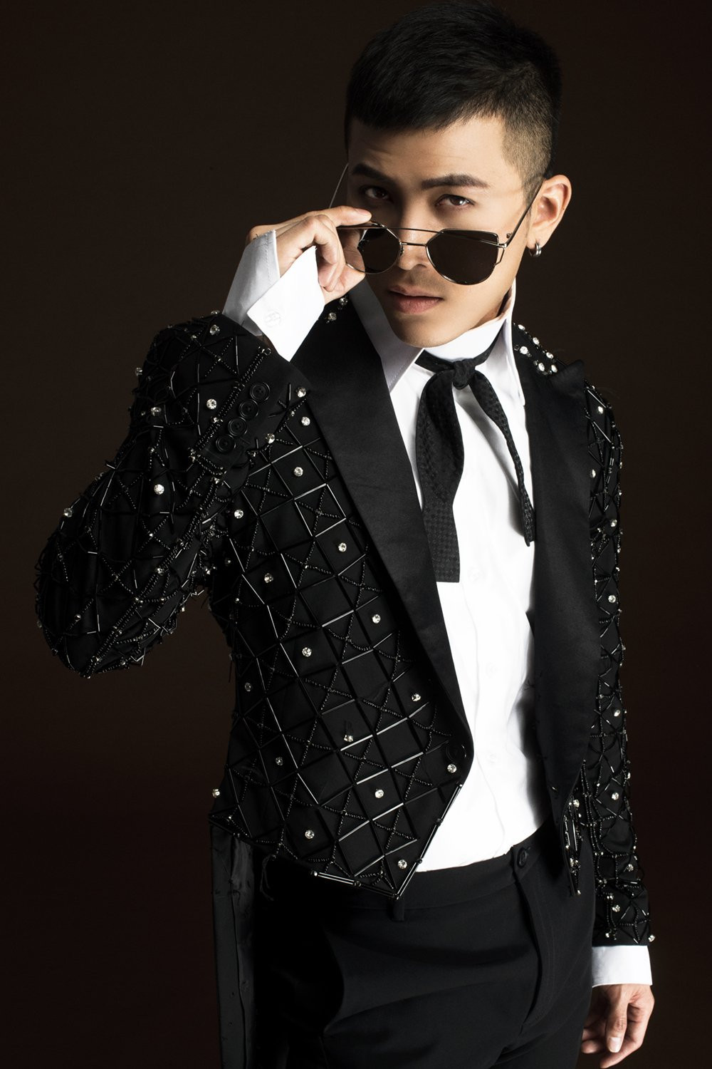 Hinh anh Mai Tien Dung ra mat single dau tien tai Viet Nam 5