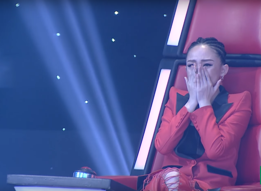 Hinh anh Giong hat Viet 2017: Toc Tien bat khoc nuc no tren ghe nong 6