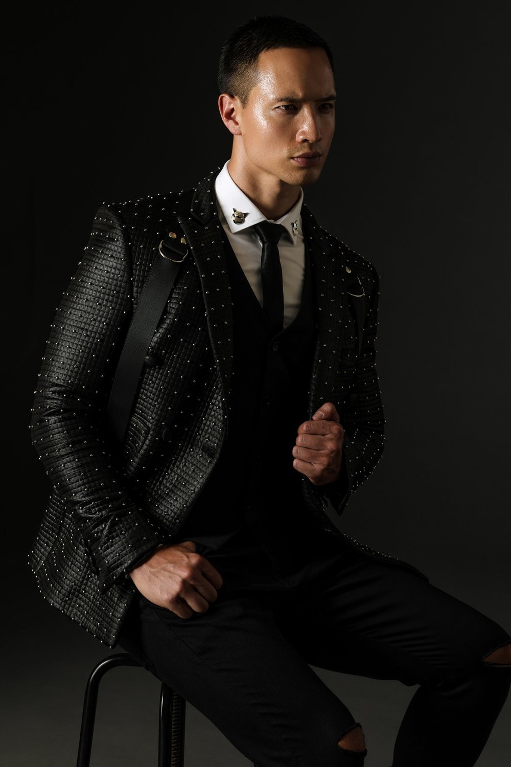 Hinh anh Cu nong bong the nay, hoi sao fan nu khong ‘chet ngat’ vi Kim Ly 5