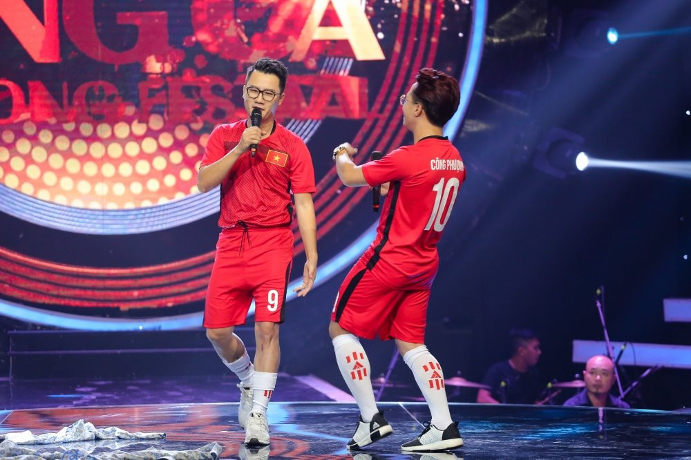 Hinh anh Hoang Bach – Khanh Long ‘lot do’ gianh ngoi vi Quan quan 'Nhac hoi song ca' 3