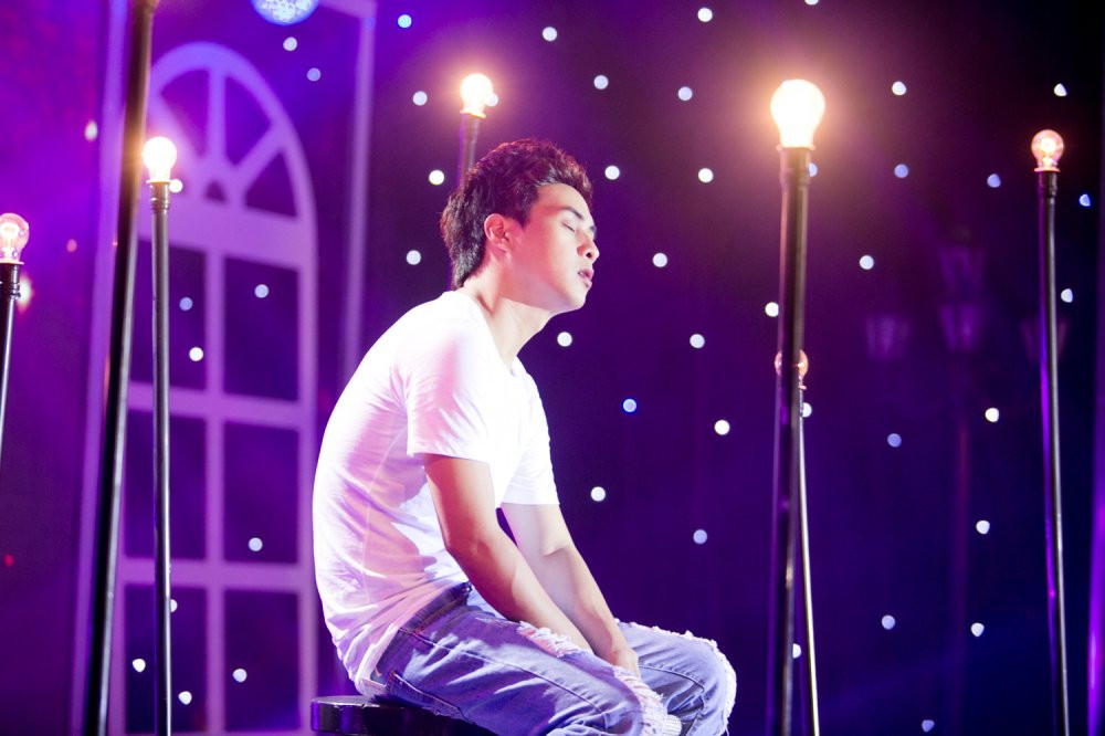 Hinh anh Thuc trang dem, Ho Quang Hieu lien tuc ngu guc tren phim truong 3