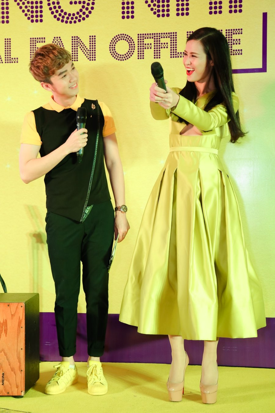 Hinh anh Fan xep hang 4 tieng dong ho cho gap Dong Nhi 4