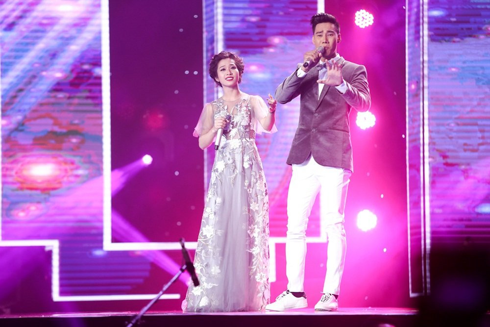 Hinh anh Hoc tro Dam Vinh Hung khien Le Quyen ‘pha le’ nhay mua tung bung